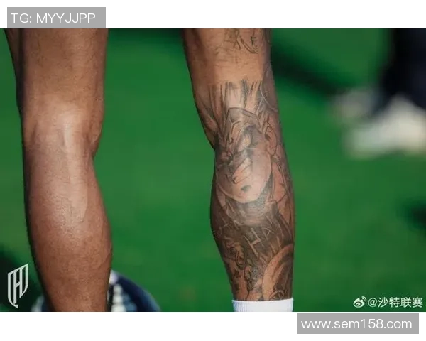 足球小腿护具球星解析 揭秘顶级球员如何保护小腿安全